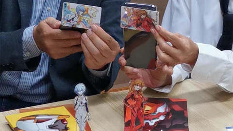 【有片】EVA 閃光八達通現真身 限量版附綾波麗明日香底座